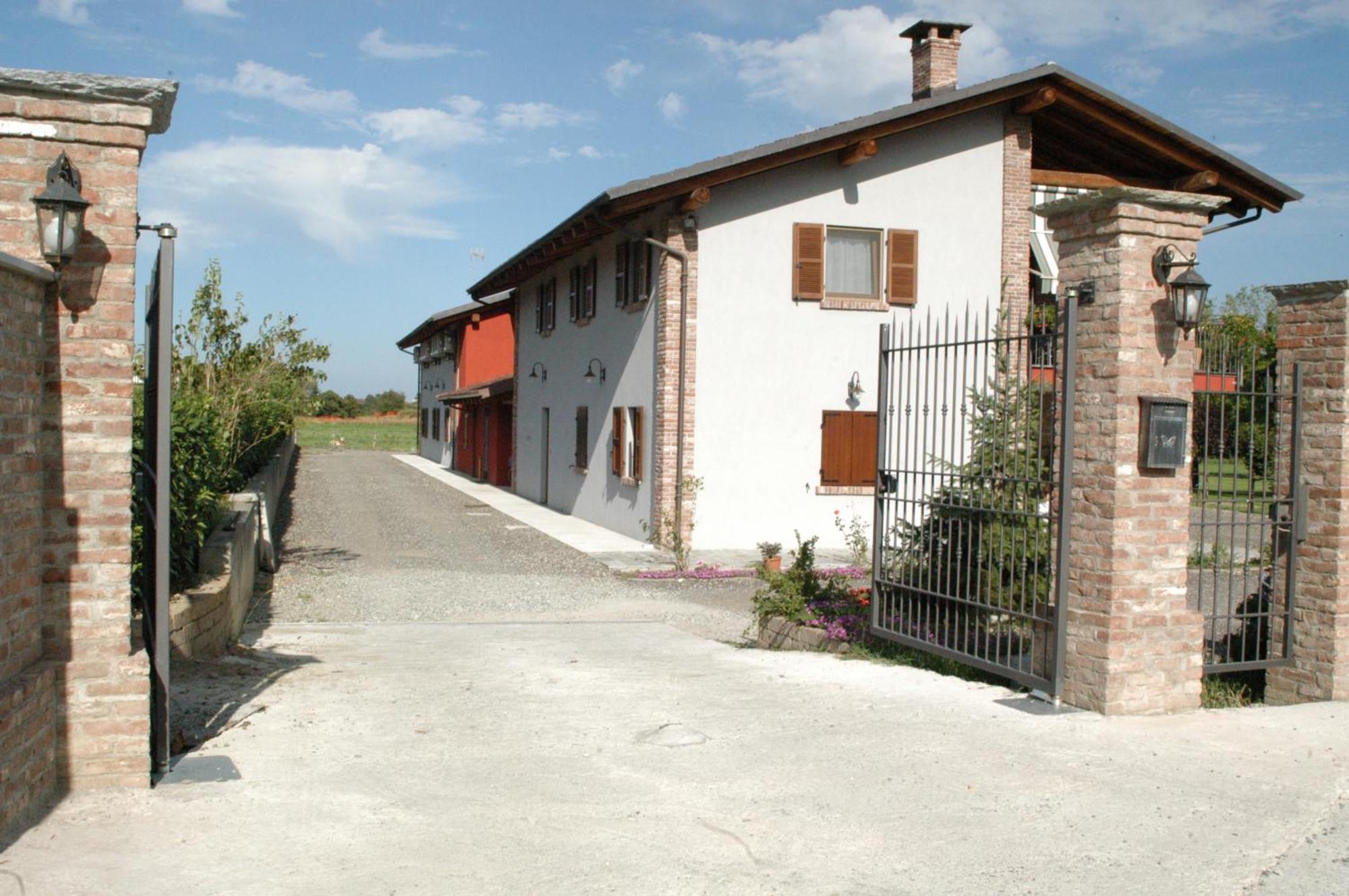 Agriturismo La Sforzata Collegno Exterior foto